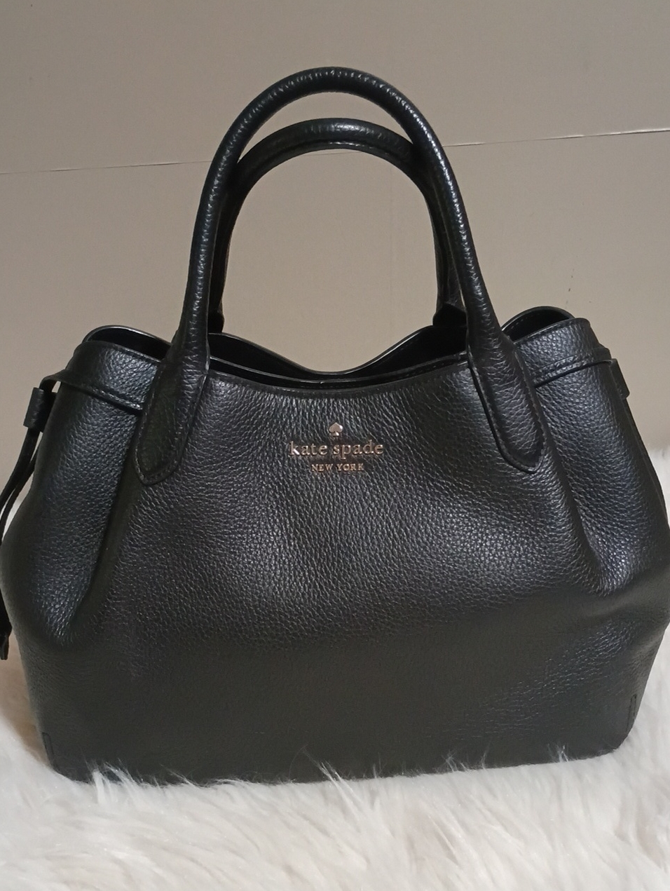 Kate Spade Lrg Black Pebbled Leather Dumpling Satchel With Gold Logo